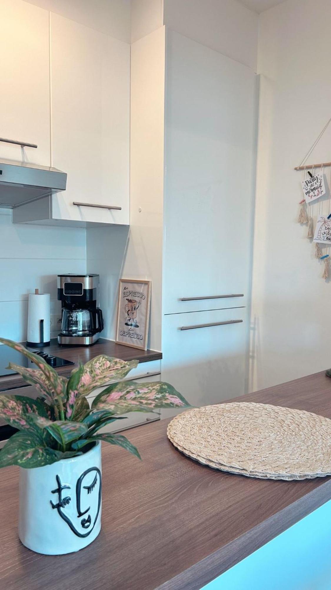 O'Stay Appartement Oostende Met Parking 50M Van Zeedijk Exterior photo